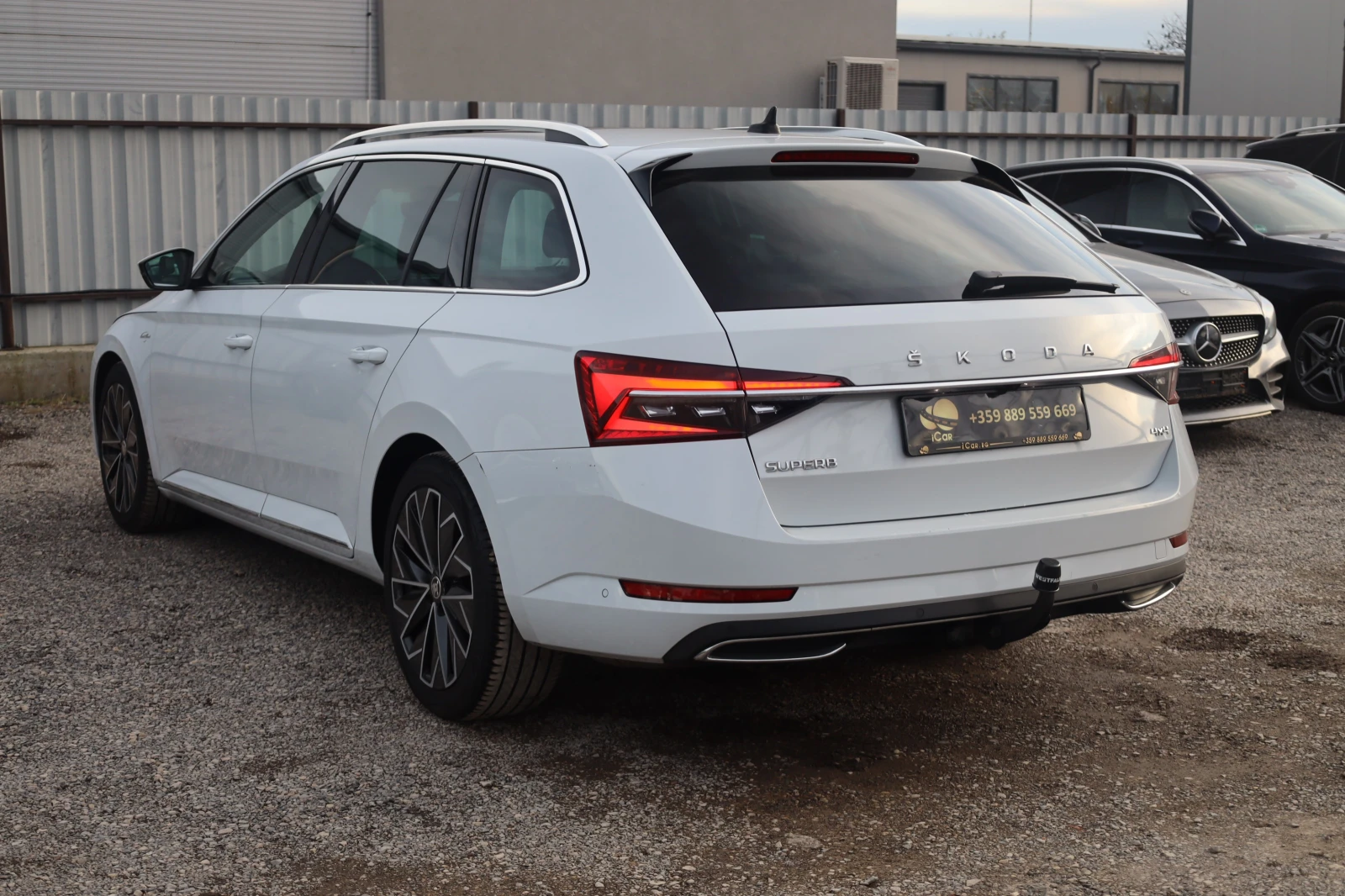 Skoda Superb 2.0 TDI L&K Face 4x4 ACC PanoCanton KAM StH#iCarbg, снимка 6 - Автомобили и джипове - 56017825