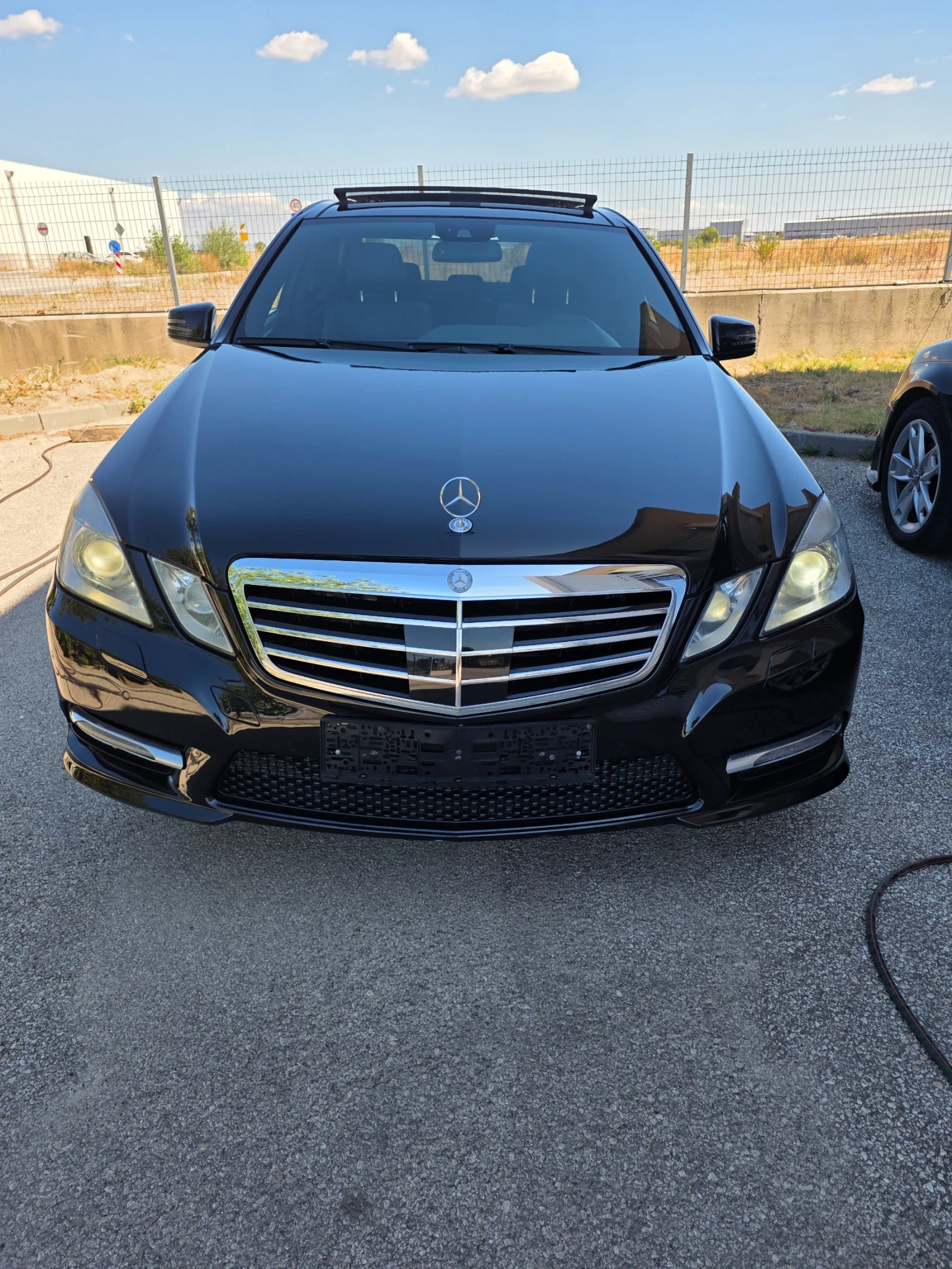 Mercedes-Benz E 350 350 AMG FULL., снимка 2 - Автомобили и джипове - 56069132