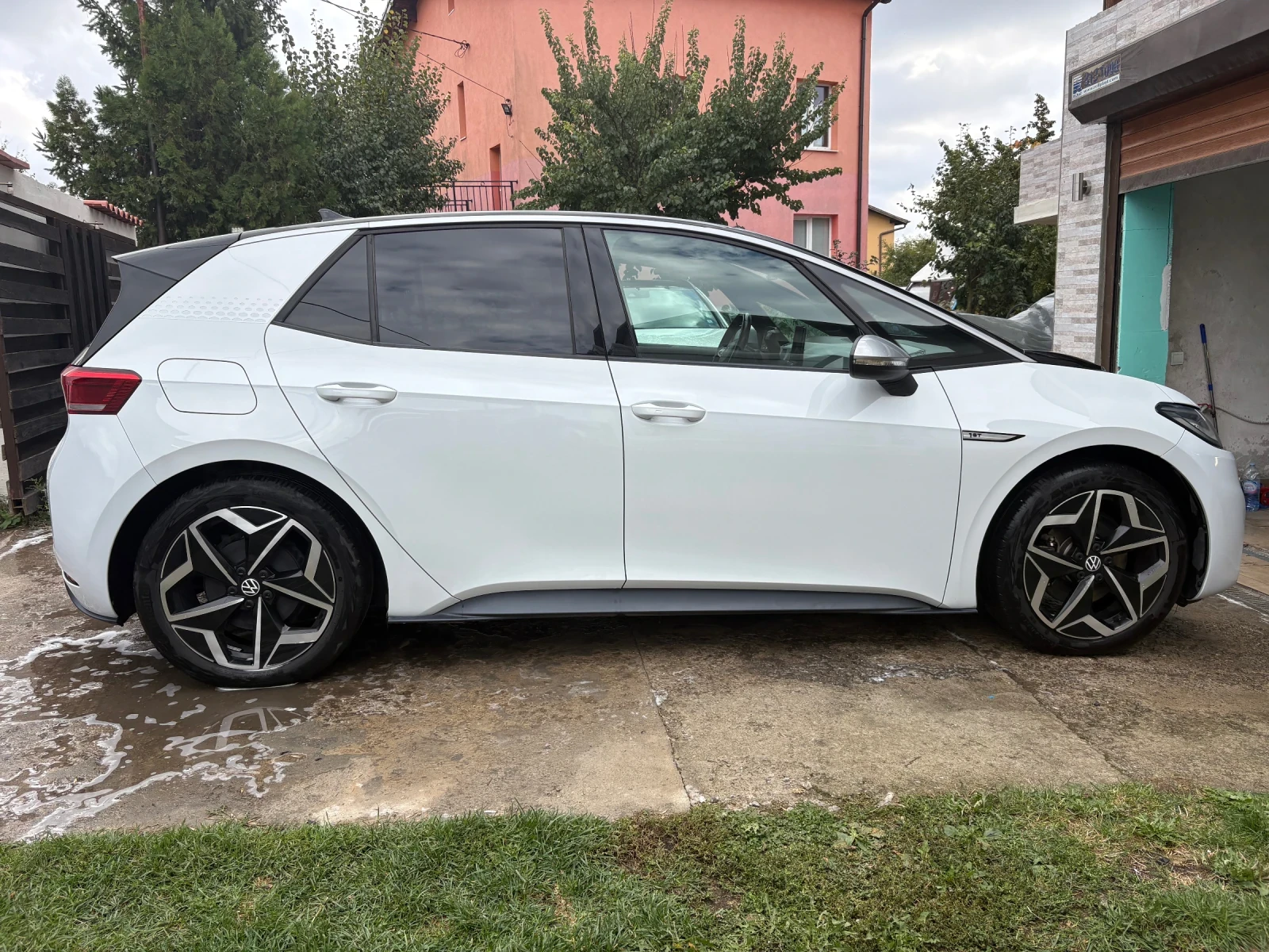 VW ID.3 1st pro, снимка 5 - Автомобили и джипове - 56543856