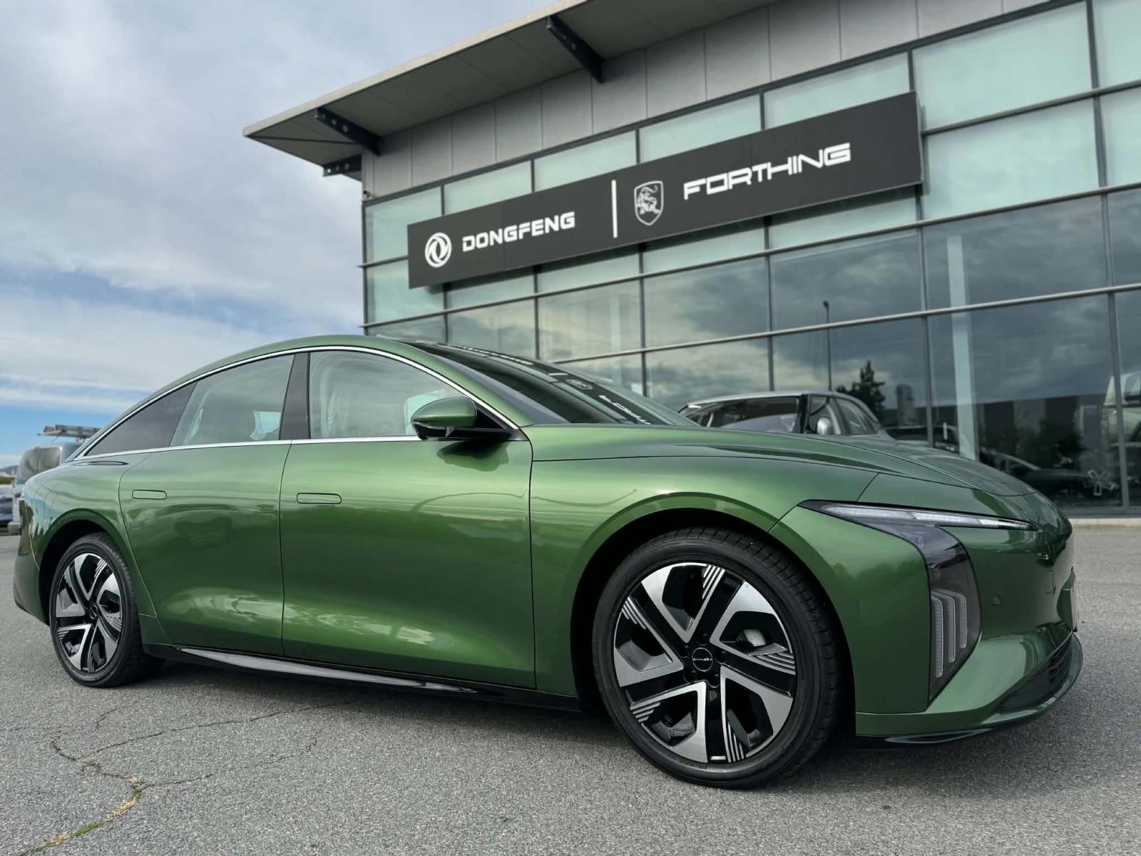 DONGFENG S7 EV 425+ KM RANGE