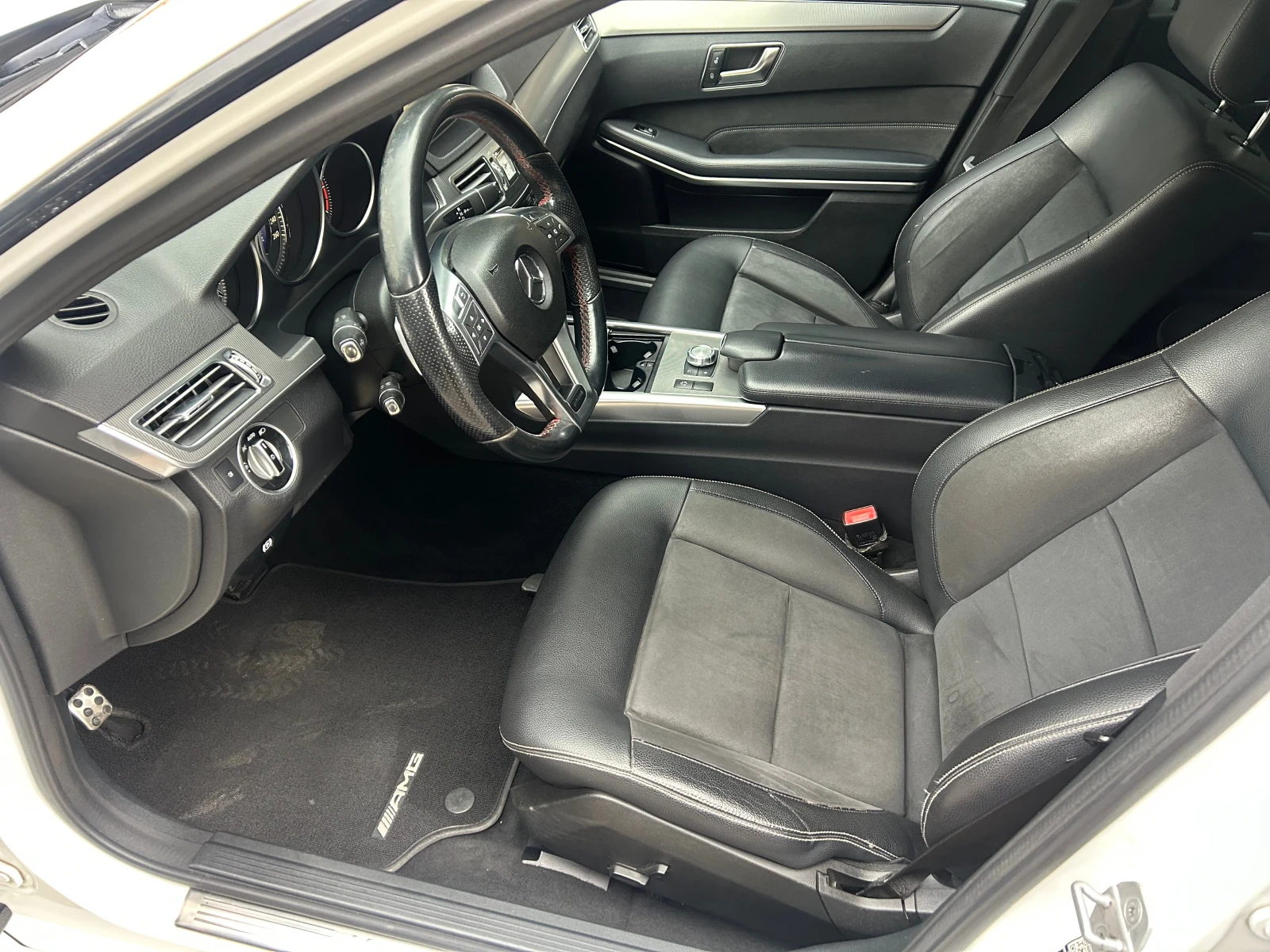 Mercedes-Benz E 220 2, 2 170К AMG, снимка 8 - Автомобили и джипове - 56709179