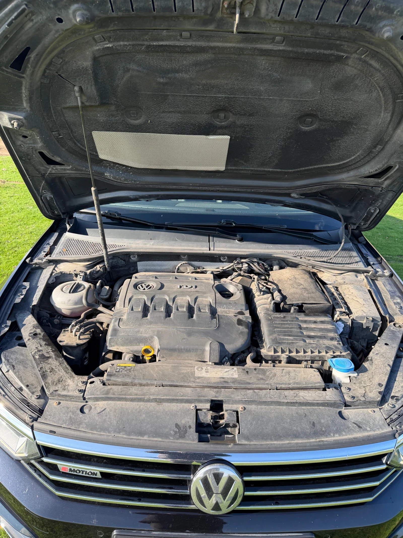 VW Passat 2.0 TDI, снимка 2 - Автомобили и джипове - 56747687