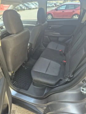 Mitsubishi Outlander 2.2 DI-D 4WD - 13200 € / 25816.96 лв. - 26853182 6
