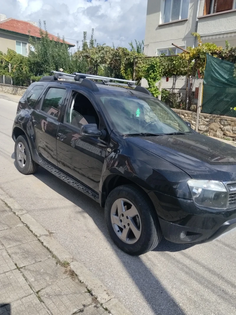 Dacia Duster 1.6 ГАЗОВ ИНЖЕКЦИОН , снимка 2 - Автомобили и джипове - 48370943