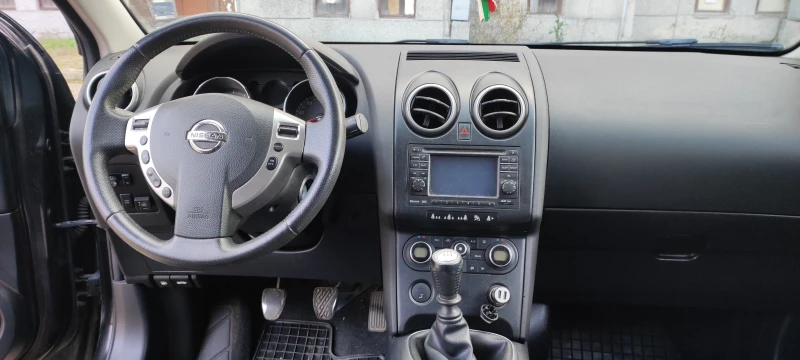 Nissan Qashqai, снимка 7 - Автомобили и джипове - 48409701