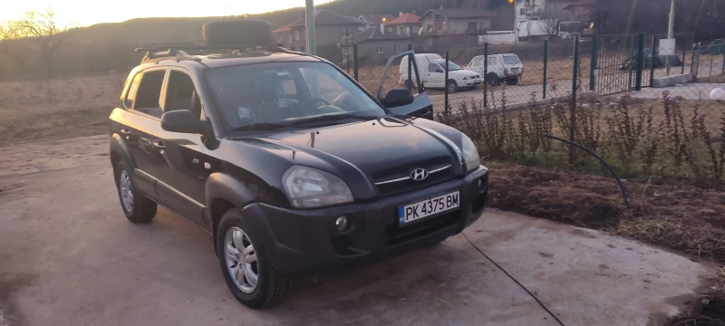 Hyundai Tucson 2.0  141hp, снимка 1 - Автомобили и джипове - 48912873