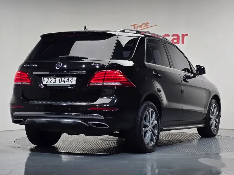 Mercedes-Benz GLE 250, снимка 2 - Автомобили и джипове - 54863849