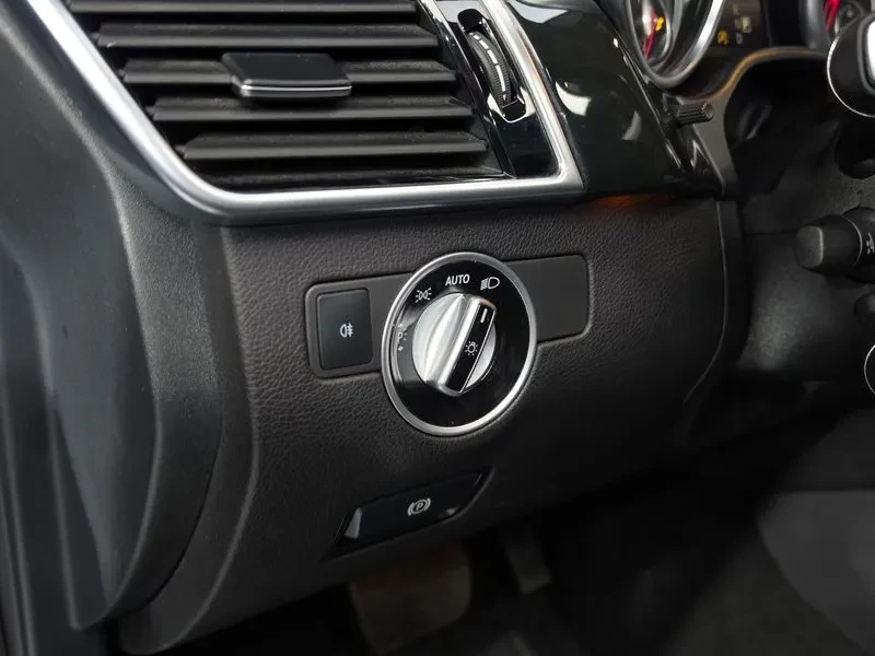 Mercedes-Benz GLE 250, снимка 13 - Автомобили и джипове - 54863849