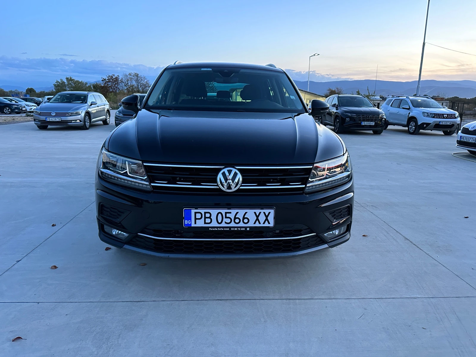 VW Tiguan В-Гаранция-2.0TDI/190к.с./4х4/Гаранция - изображение 8