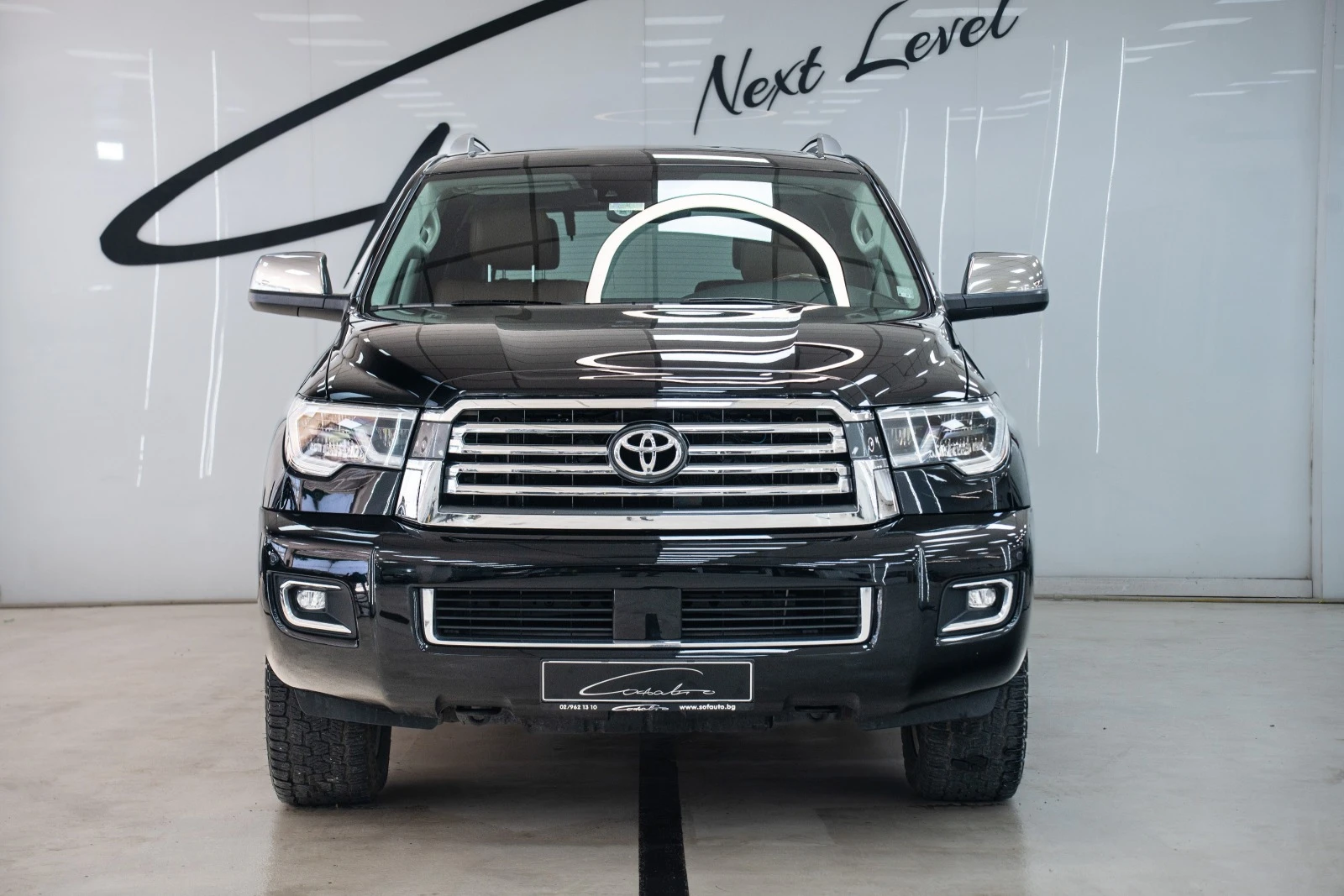 Toyota Sequoia 5.7 V8 4WD Platinum Facelift 6+ 1 - изображение 2