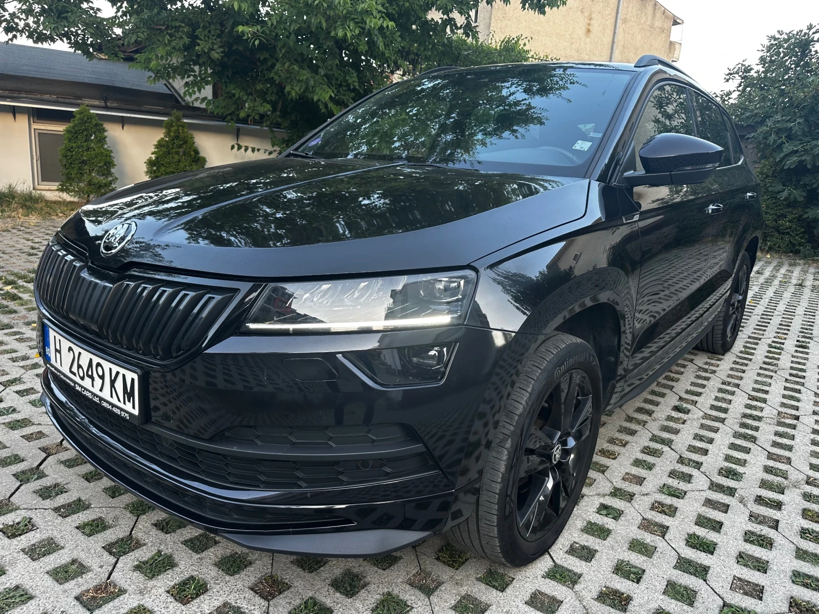 Skoda Karoq SPORTLINE* KEYLESS* RADAR* F1* LANEASSIST - изображение 2
