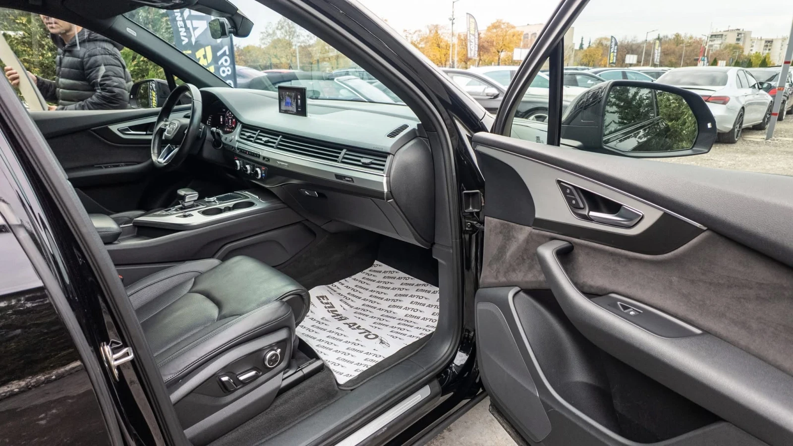 Audi SQ7 4.0TDI V8 QUATTRO 7- BLACK LINE  100% | Mobile.bg   13