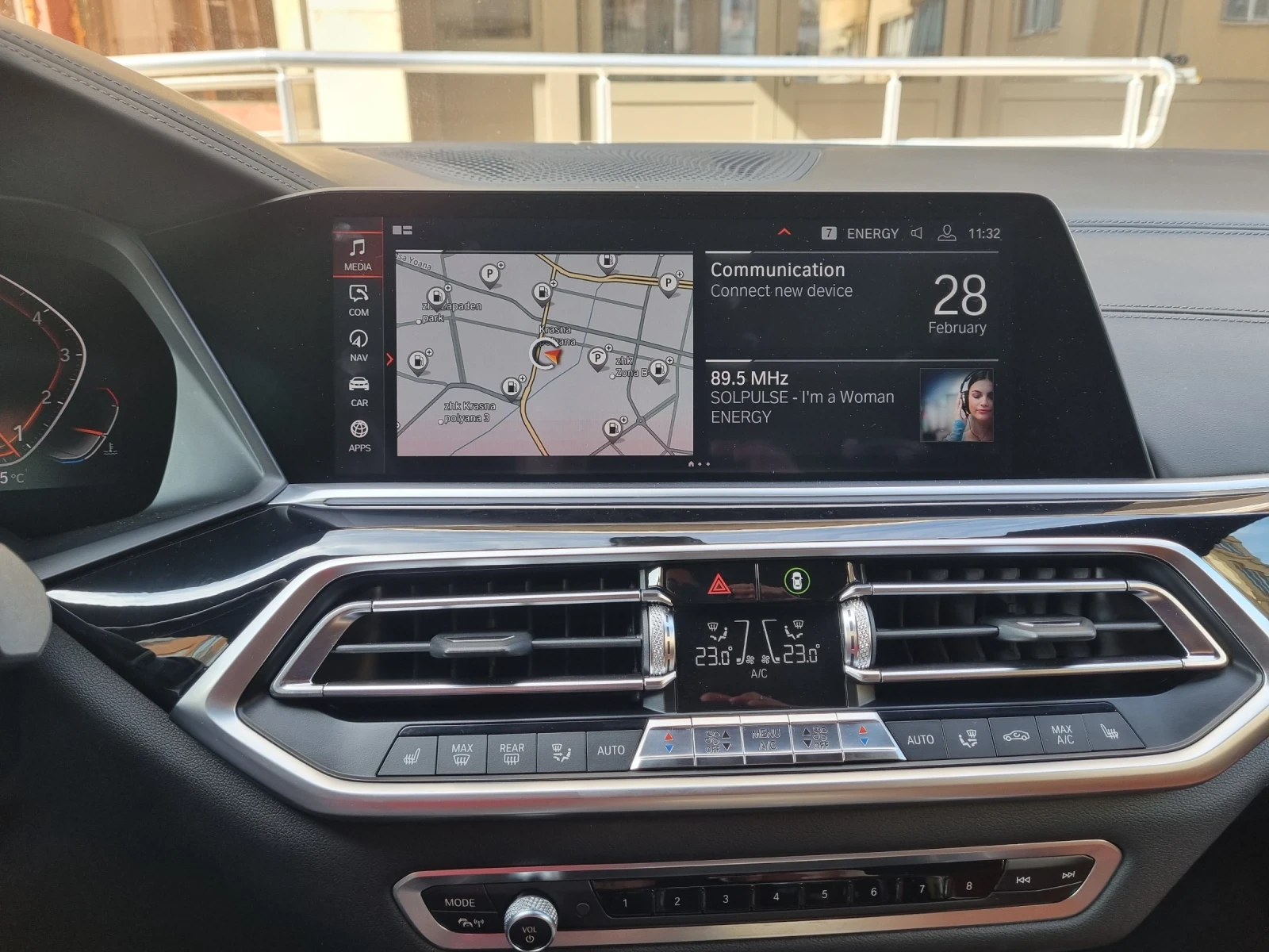 BMW X5 4.0i* xDrive* AIR* individual* Mpack* PANO* HEADUP, снимка 11 - Автомобили и джипове - 53663788