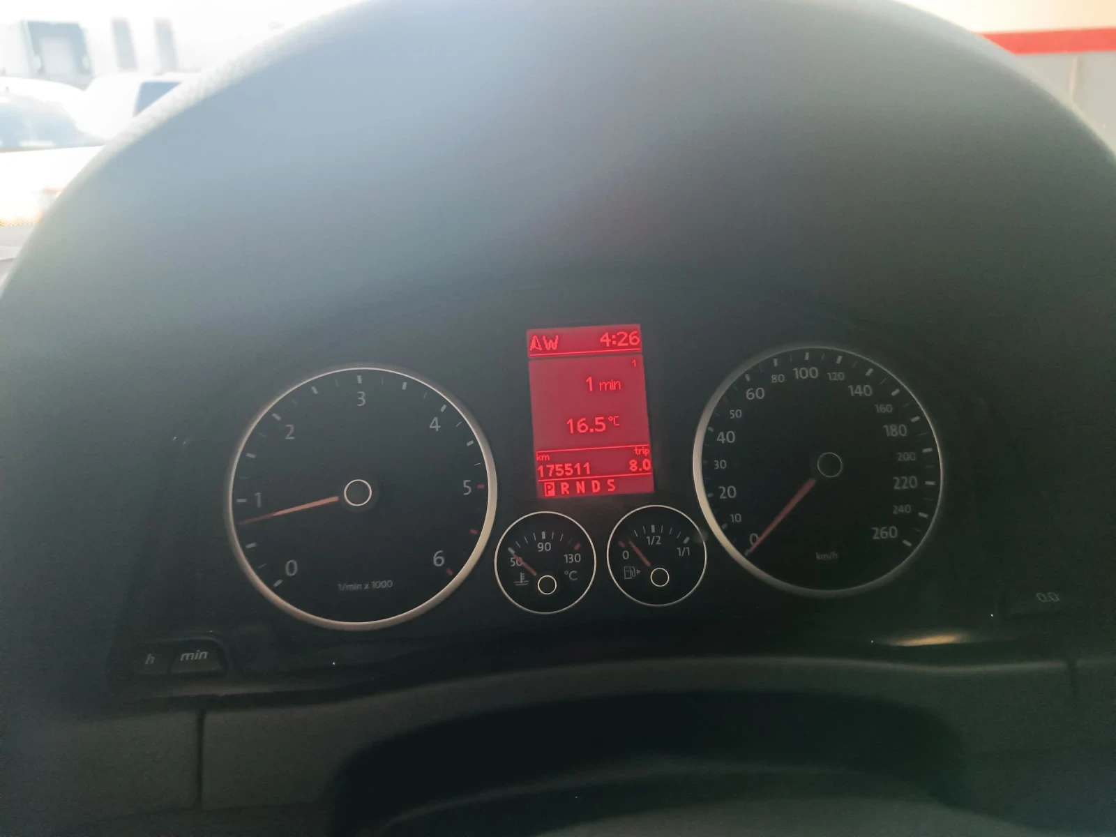 VW Tiguan 2.0 TDI DSG, снимка 7 - Автомобили и джипове - 53716413