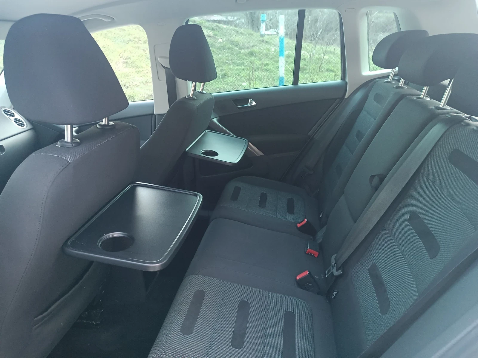 VW Tiguan 2.0 TDI DSG, снимка 12 - Автомобили и джипове - 53716413