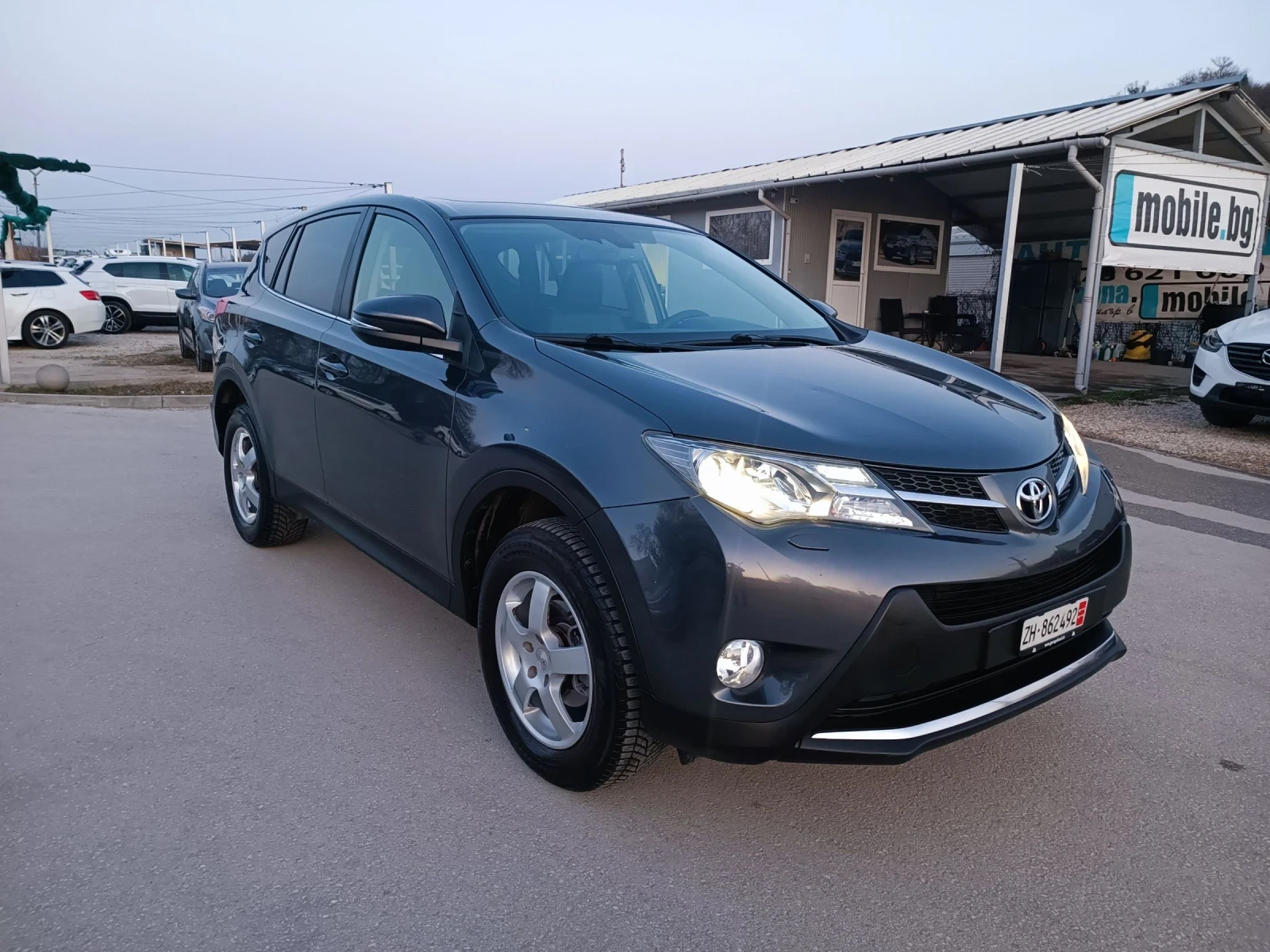 Toyota Rav4 2.0i-151��-���������-�����-6��-4�4-KEYLESS-NAVI | Mobile.bg � ����������� 2