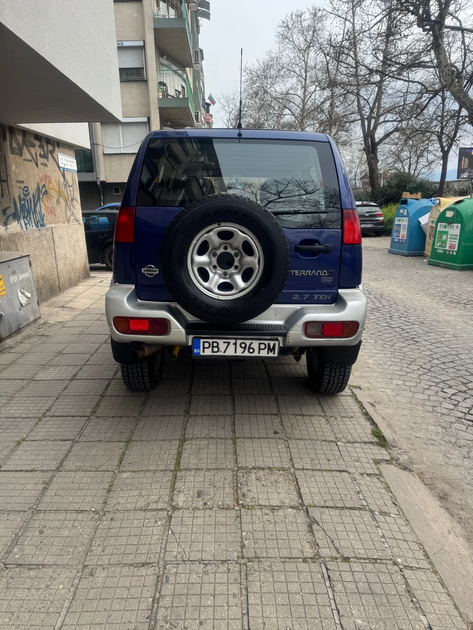 Nissan Terrano, снимка 2 - Автомобили и джипове - 53927329