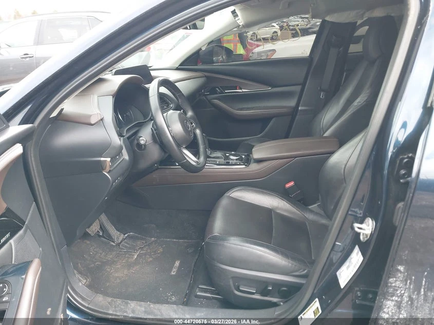 Mazda CX-30 2.5l Premium, снимка 5 - Автомобили и джипове - 54621577