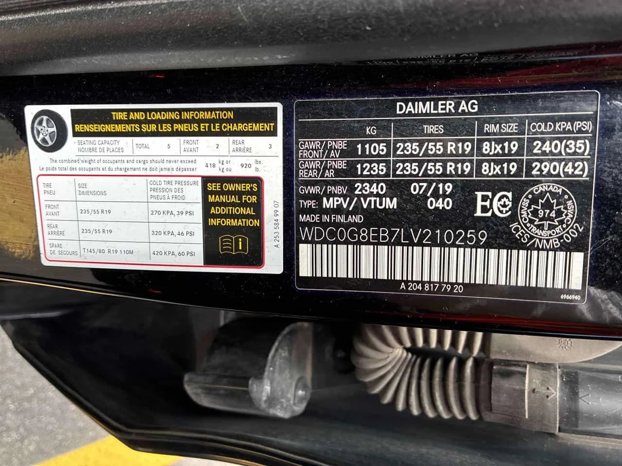 Mercedes-Benz GLC 300 BURMESTER * PANO * KEYLESS *  ПОДГРЕВИ * CARFAX, снимка 12 - Автомобили и джипове - 54858406