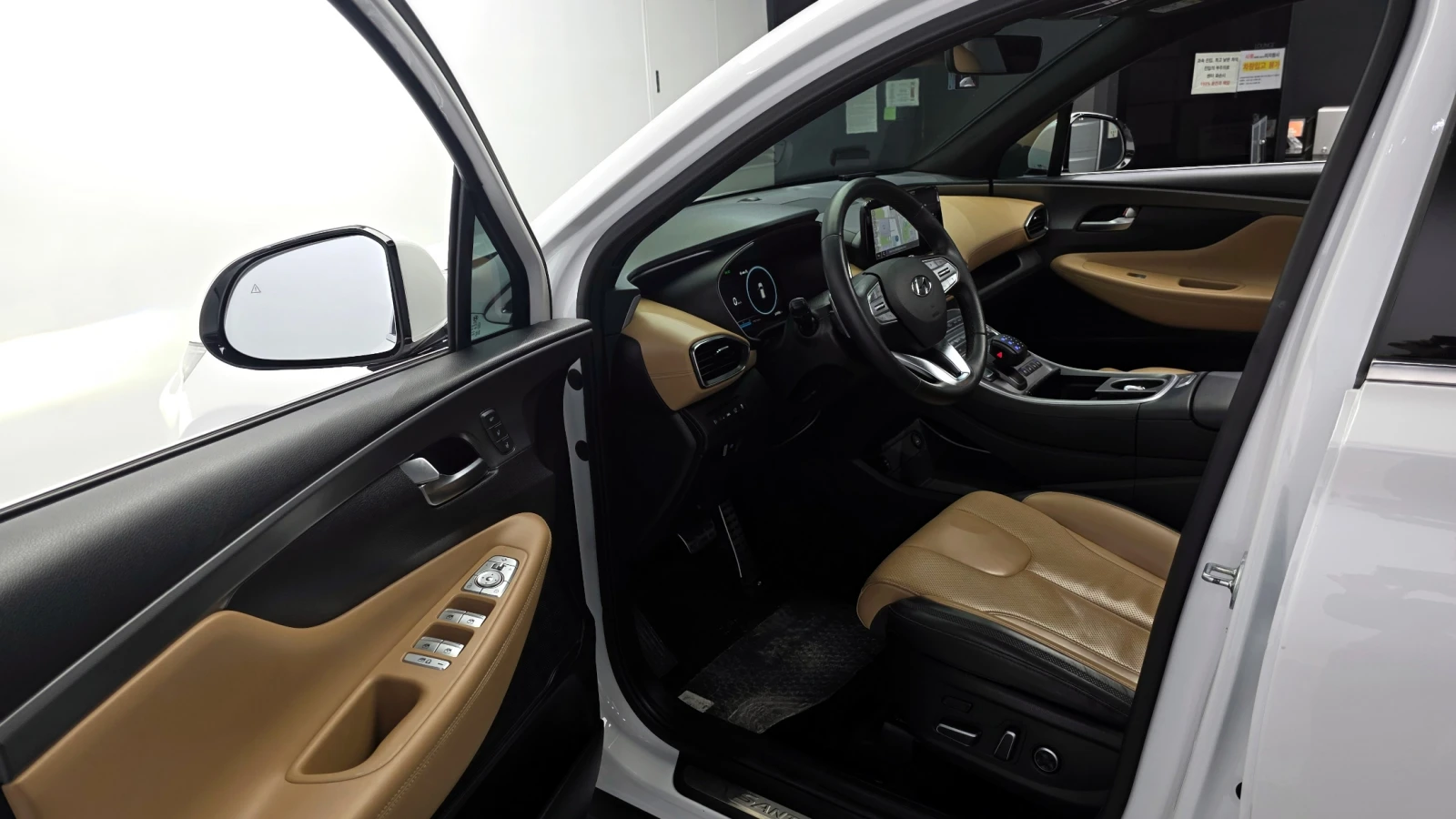 Hyundai Santa fe 2.5T Calligraphy* ЕЛ. БАГАЖНИК* HUD* КРАЙНА ЦЕНА, снимка 10 - Автомобили и джипове - 55323607