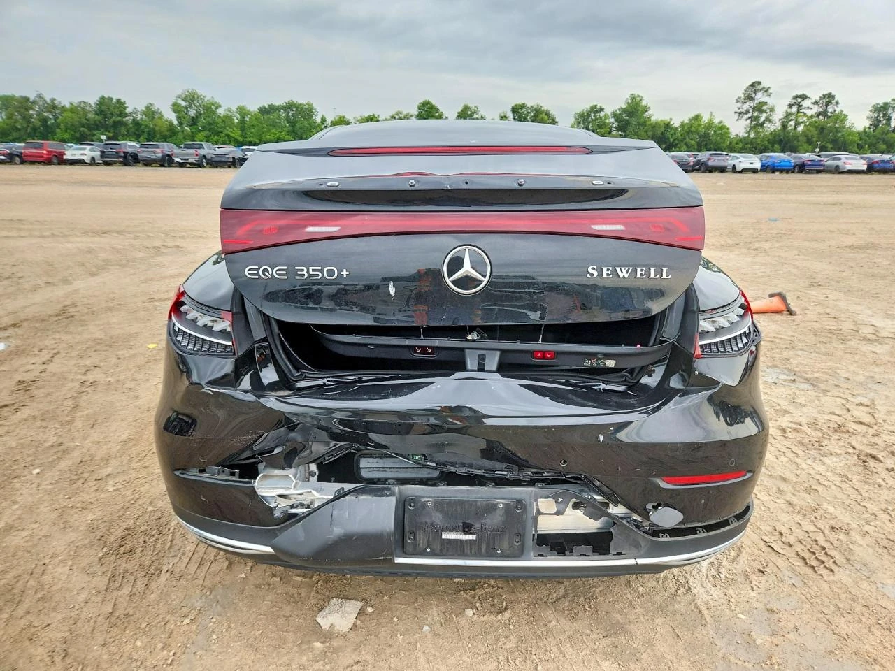 Mercedes-Benz EQE Sedan 350+ , снимка 6 - Автомобили и джипове - 55391938