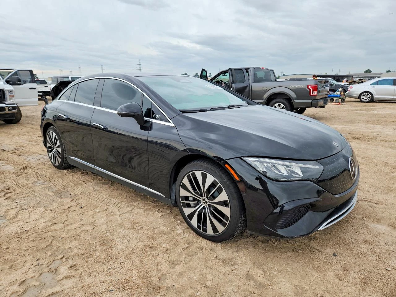 Mercedes-Benz EQE Sedan 350+ , снимка 4 - Автомобили и джипове - 55391938