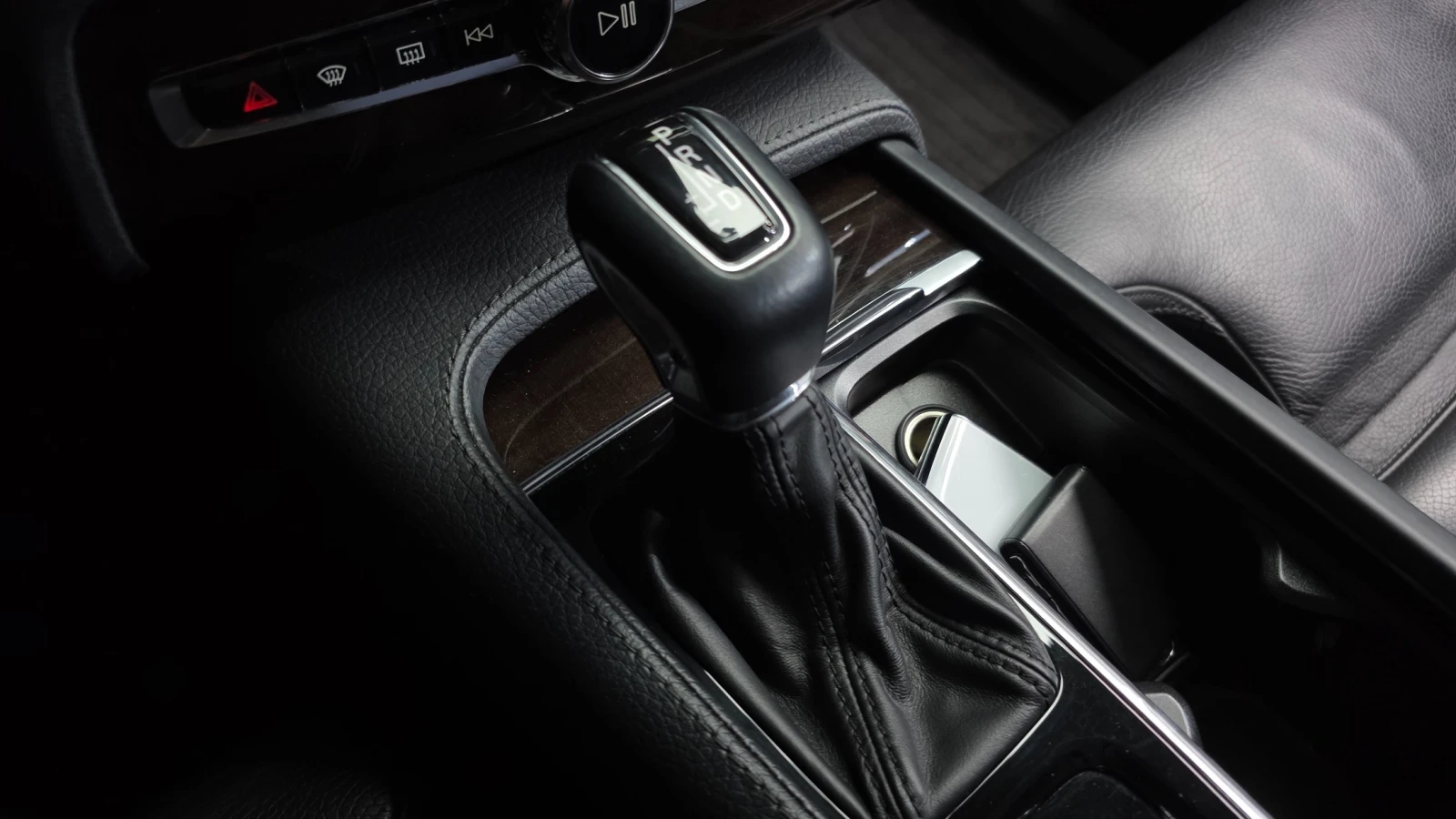 Volvo Xc90 2.0 D5 Momentum  | Mobile.bg � ����������� 8