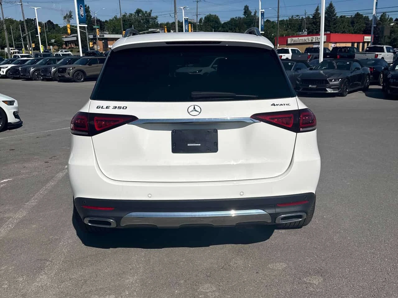 Mercedes-Benz GLE 350  * CARFAX * ОПЦИЯ ЗА ФИНАНСИРАНЕ, снимка 4 - Автомобили и джипове - 55452361