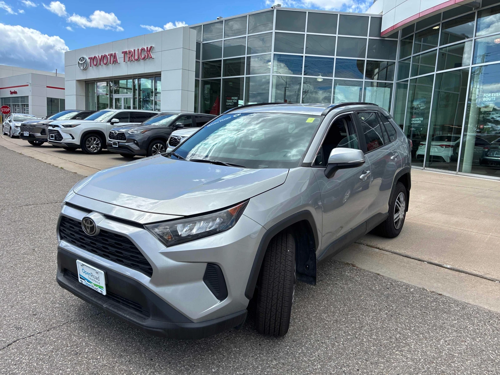 Toyota Rav4 * LE * CARFAX * ОПЦИЯ ЗА ФИНАНСИРАНЕ, снимка 14 - Автомобили и джипове - 55879758