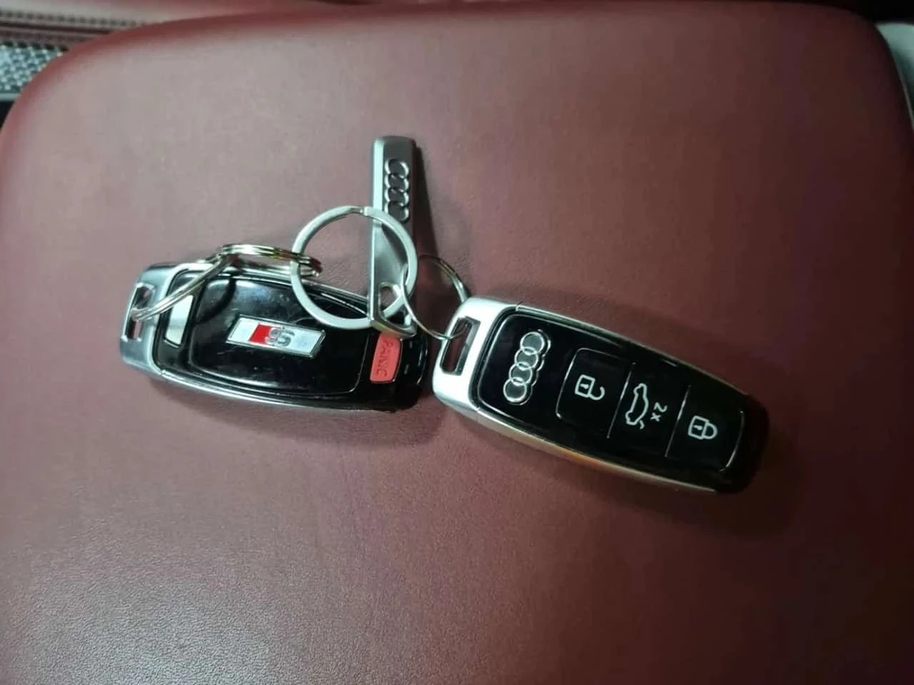 Audi SQ8, снимка 9 - Автомобили и джипове - 56685750