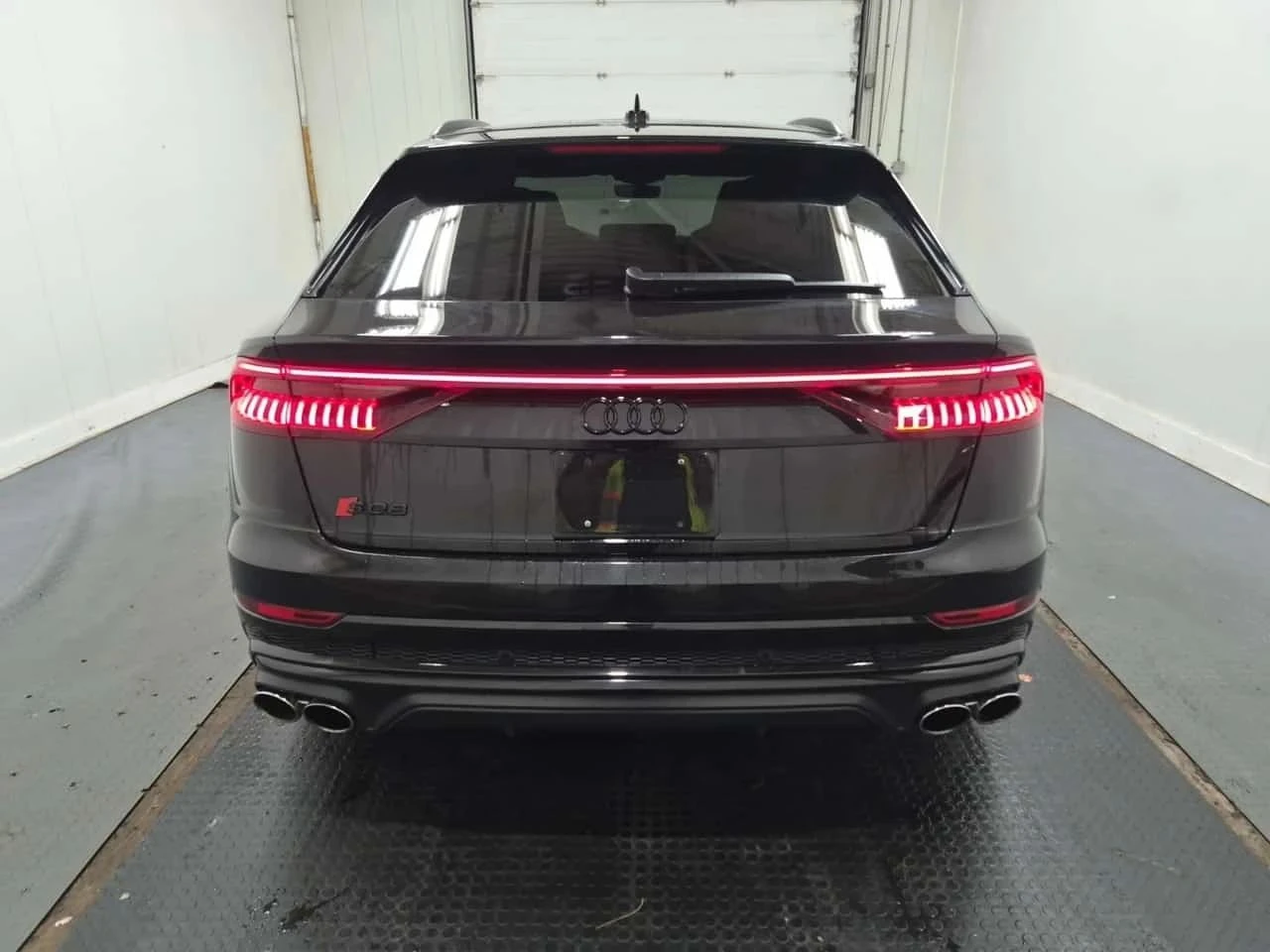 Audi SQ8, снимка 4 - Автомобили и джипове - 56685750