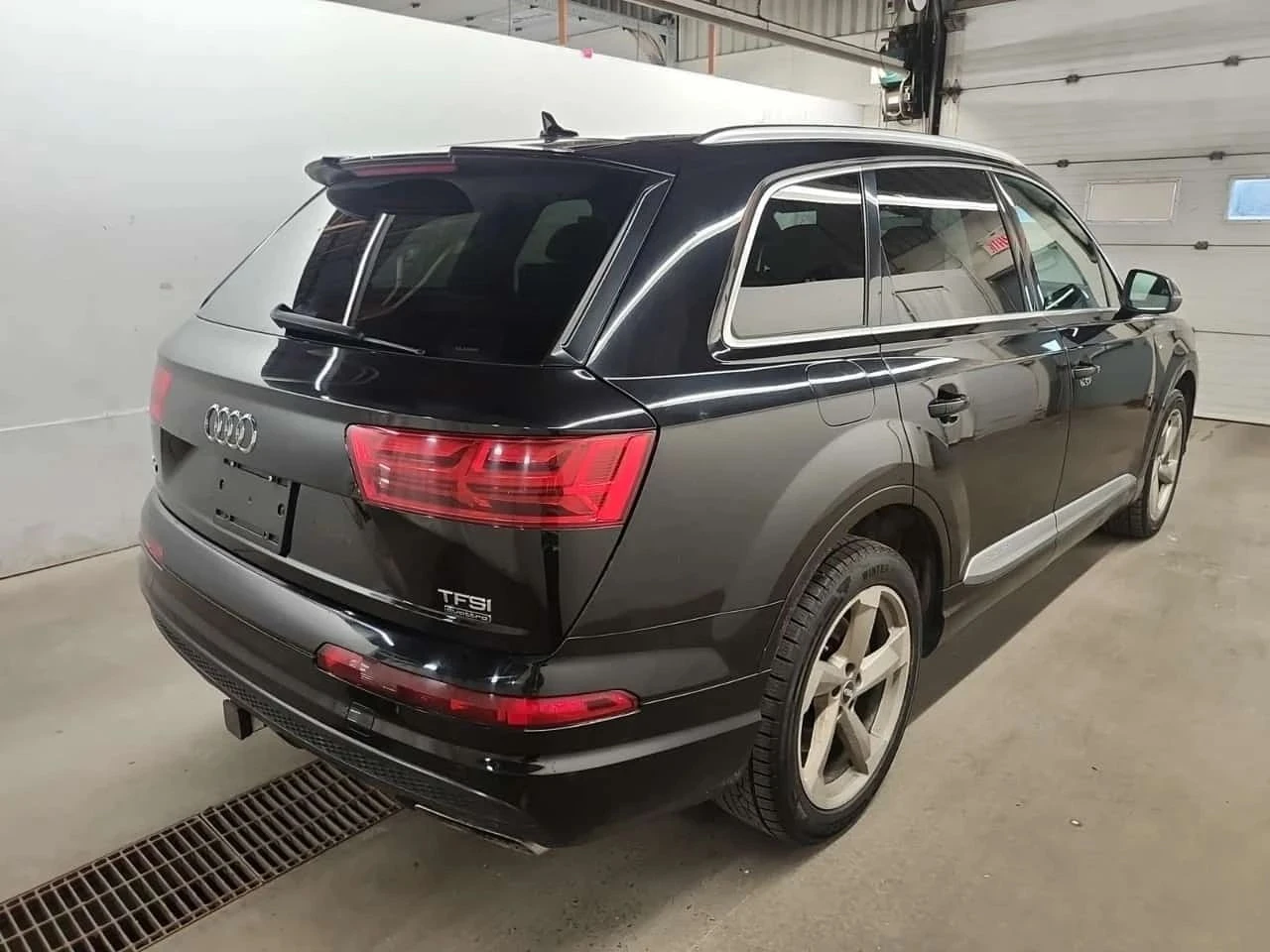 Audi Q7, снимка 3 - Автомобили и джипове - 56688686