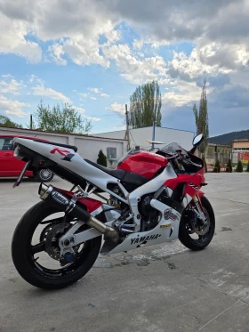 Yamaha YZF-R1 | Mobile.bg    5