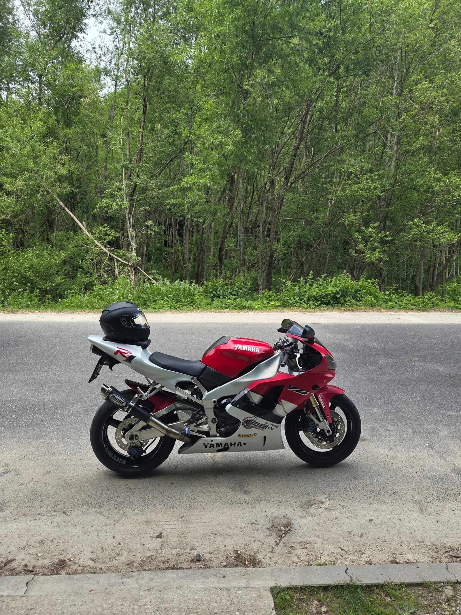 Yamaha YZF-R1  - изображение 2