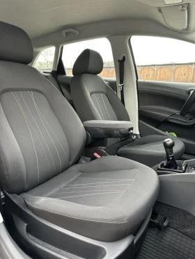 Seat Ibiza 1.2i * Климатик* FR* , снимка 11