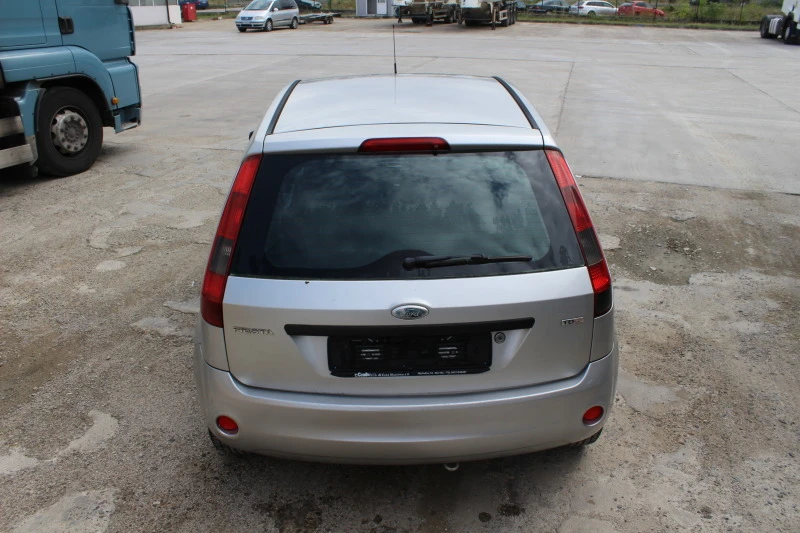 Ford Fiesta 1.4TDCI НОВ ВНОС, снимка 6 - Автомобили и джипове - 47403486