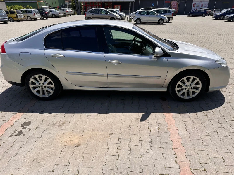 Renault Laguna 2.0 16V Turbo Газ/Бензин, снимка 4 - Автомобили и джипове - 47553903