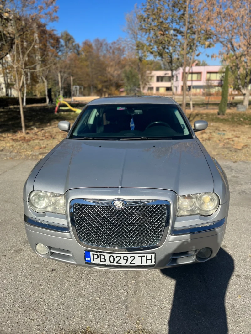 Chrysler 300c 3.5 AWD, снимка 1 - Автомобили и джипове - 47902467