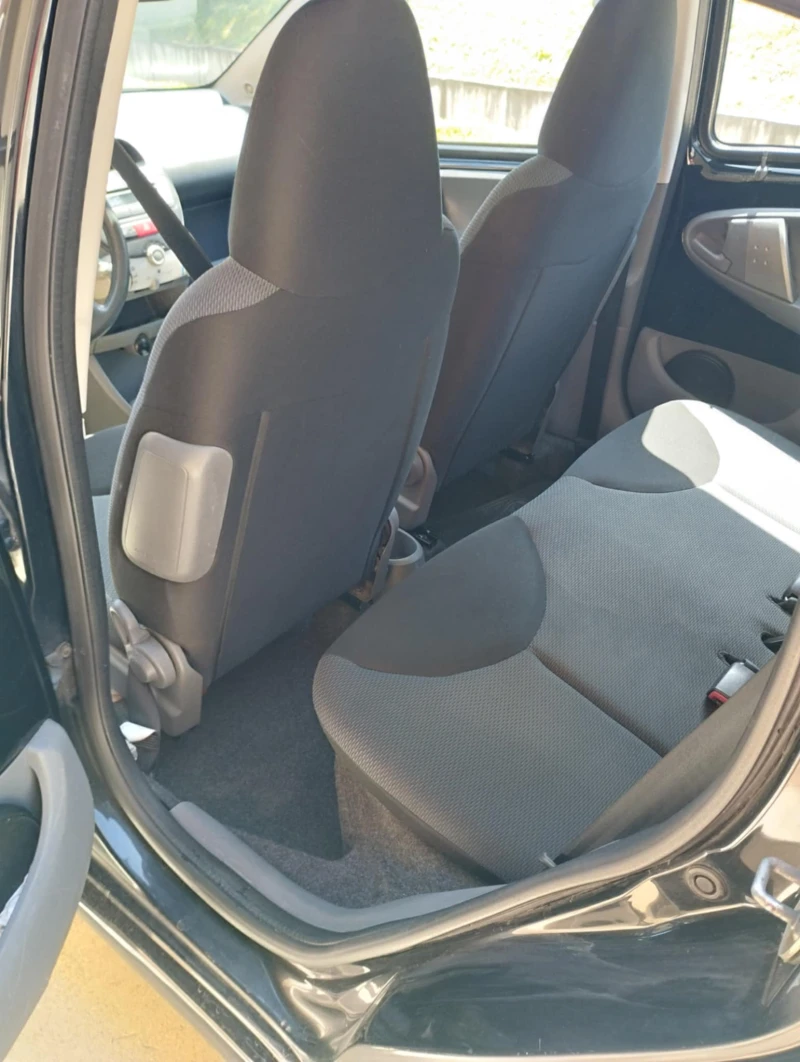 Toyota Aygo, снимка 11 - Автомобили и джипове - 52925610