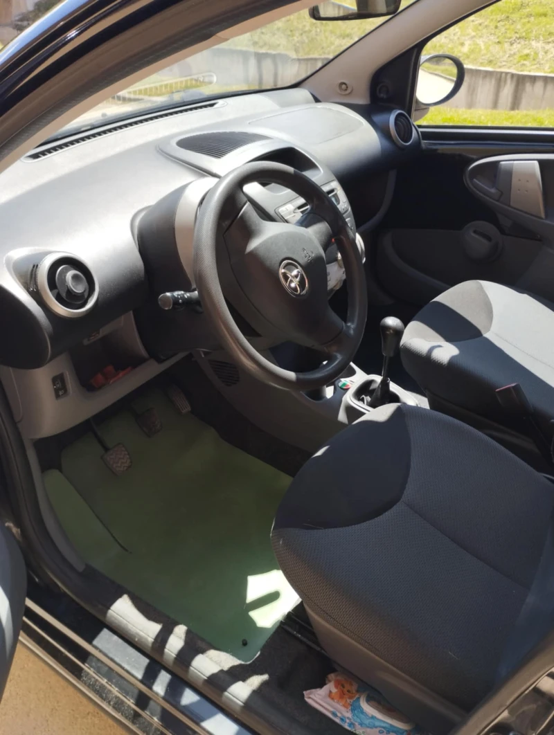 Toyota Aygo, снимка 9 - Автомобили и джипове - 52925610