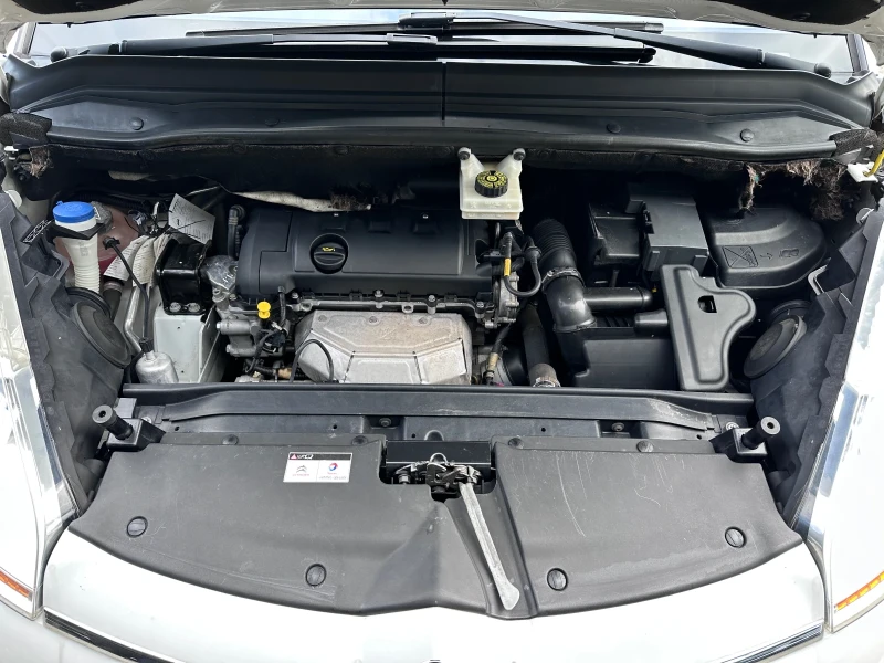 Citroen C4 Picasso GRAND FaceLift - 1.6i - РЕАЛНИ КИЛОМЕТРИ, снимка 16 - Автомобили и джипове - 52007691