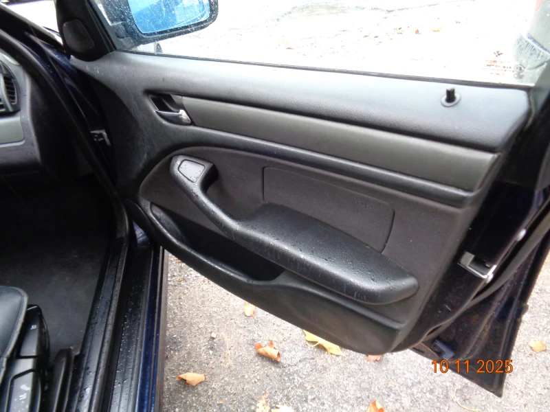 BMW 320 ТОП състояние Фейслифт, снимка 11 - Автомобили и джипове - 52392368