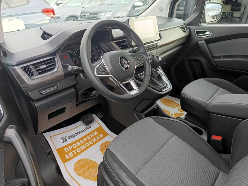 Renault Kangoo 1.3Tce 130 EDC/ N1 (4+ 1)м., снимка 13 - Автомобили и джипове - 52495080