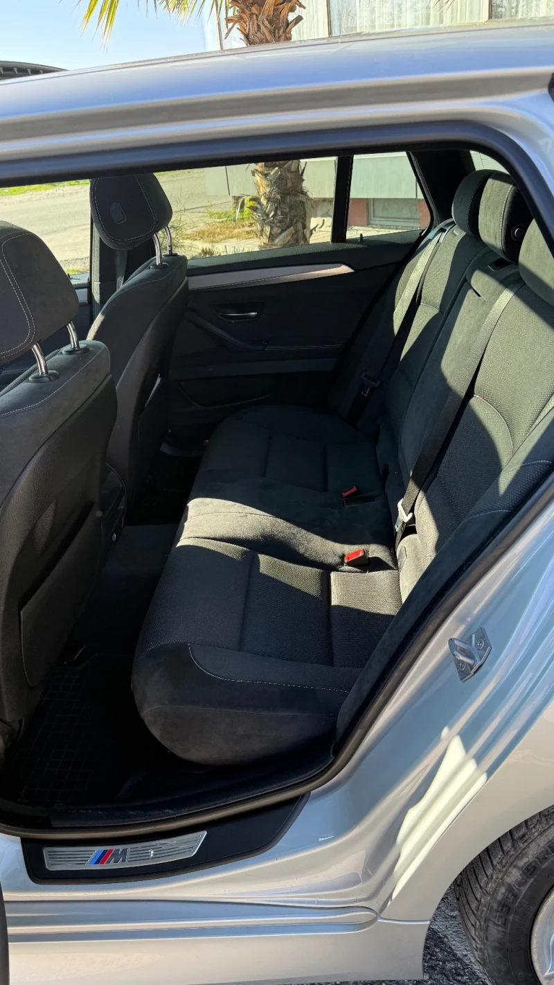 BMW 530 4X4 Led display, M pack LED фарове, снимка 9 - Автомобили и джипове - 53035829