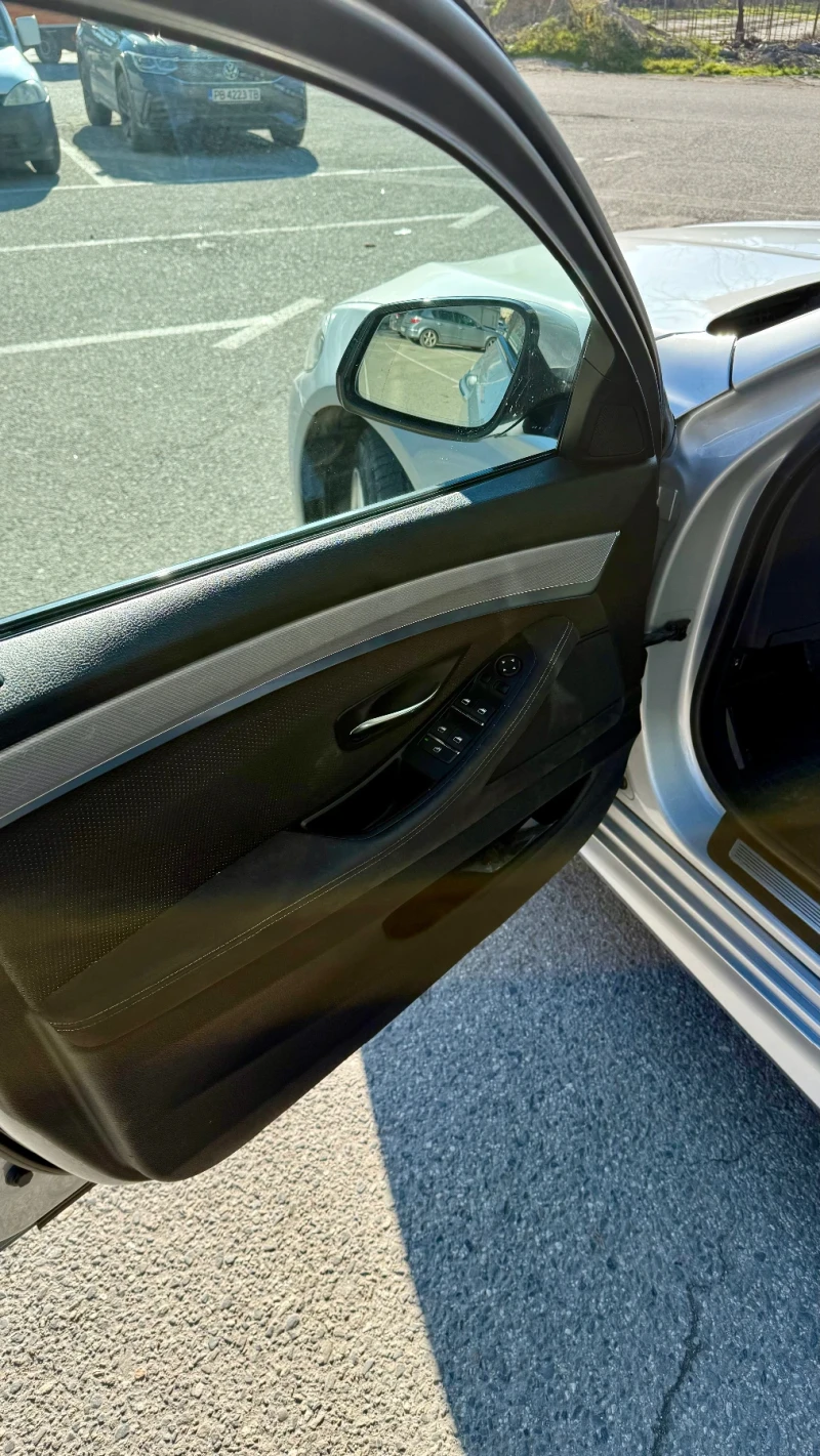 BMW 530 4X4 Led display, M pack LED фарове, снимка 8 - Автомобили и джипове - 53035829