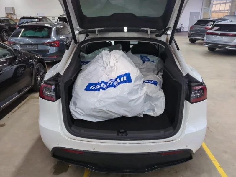 Tesla Model Y LONG RANGE DUAL MOTOR AWD очакван внос, снимка 14 - Автомобили и джипове - 53076794