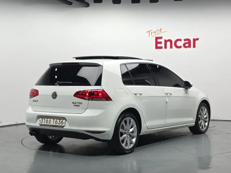 VW Golf 2.0 TDI, снимка 2 - Автомобили и джипове - 54300699