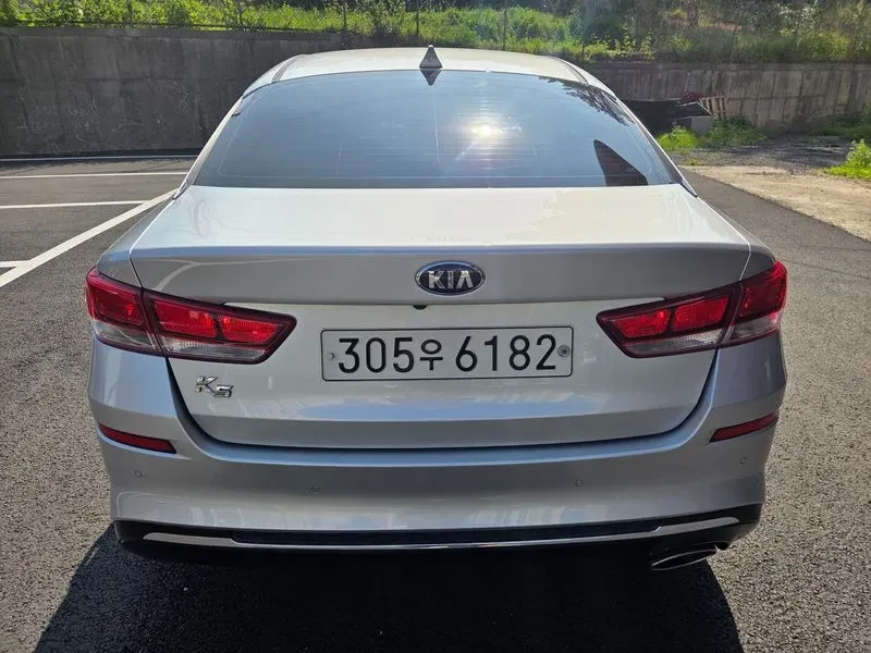 Kia K5 2Nd Generation 2.0 Luxury, снимка 2 - Автомобили и джипове - 56354332