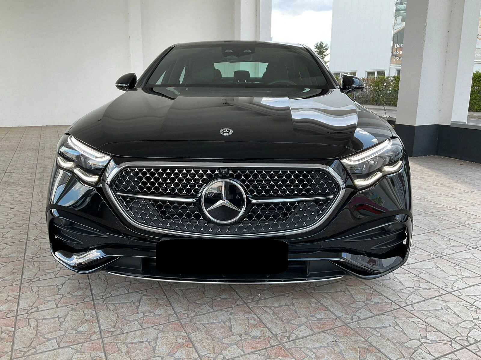 Mercedes-Benz E 400 4M AMG/Pano/ - [1] 