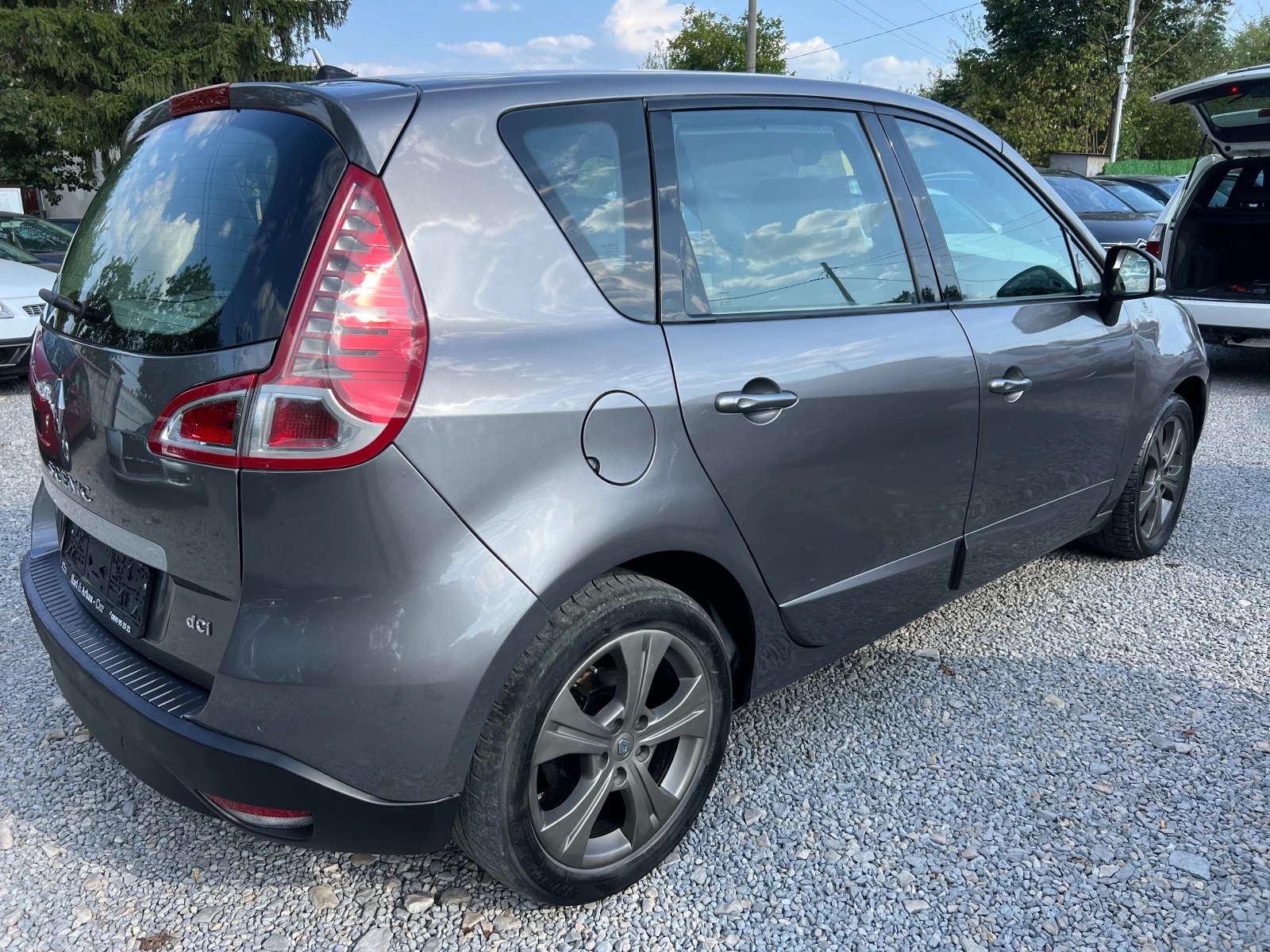 Renault Scenic 2.0DCI-ЕВРО 5В-АВТОМАТИК-НАВИГАЦИЯ-КАМЕРА - изображение 6